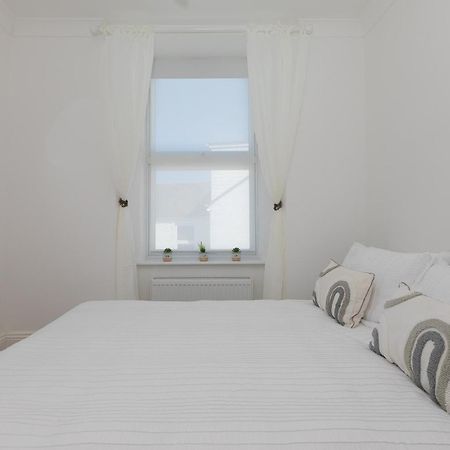 Seabreeze 3 - Seaview & Parking Apartment St Ives  Exterior photo