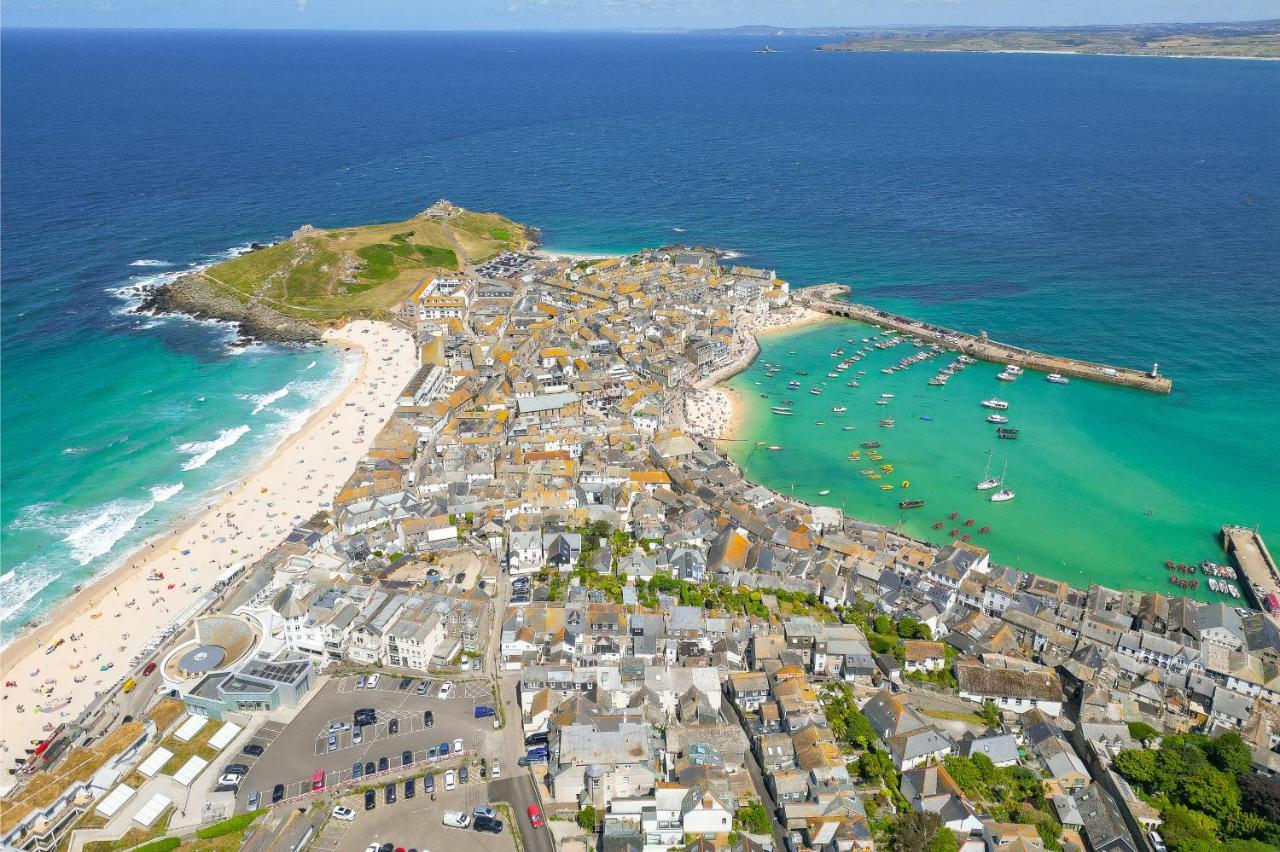 Seabreeze 3 - Seaview & Parking Apartment St Ives  Exterior photo